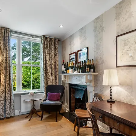 別荘 Hill House クリフデン