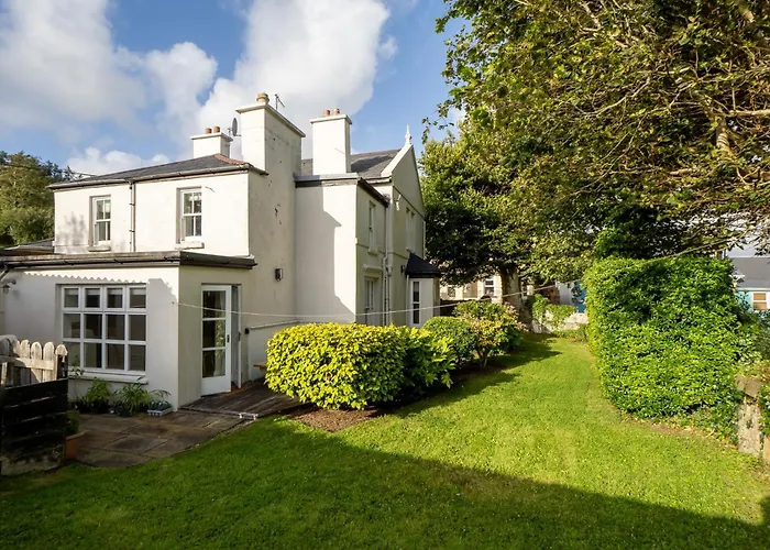 Hill House 度假居 *